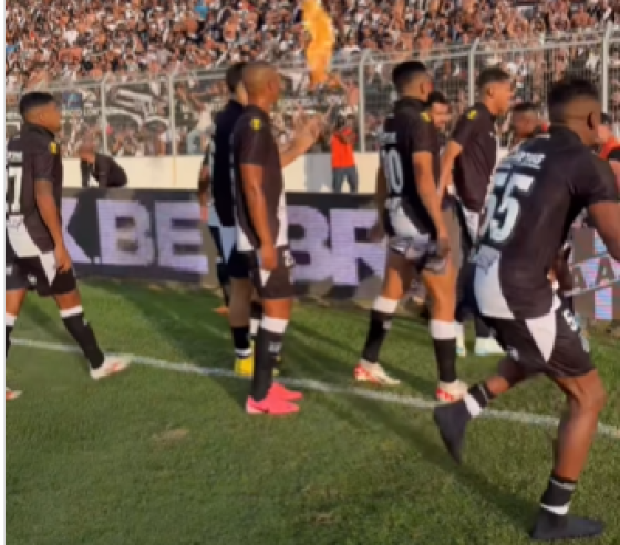 Em jogo com polêmicas, Ponte bate o Guarani por 2 a 0 no Majestoso